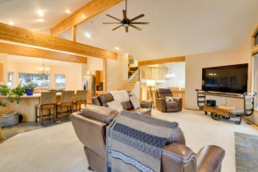 3 Mi to Casinos Home with Hot Tub in Black Hawk!